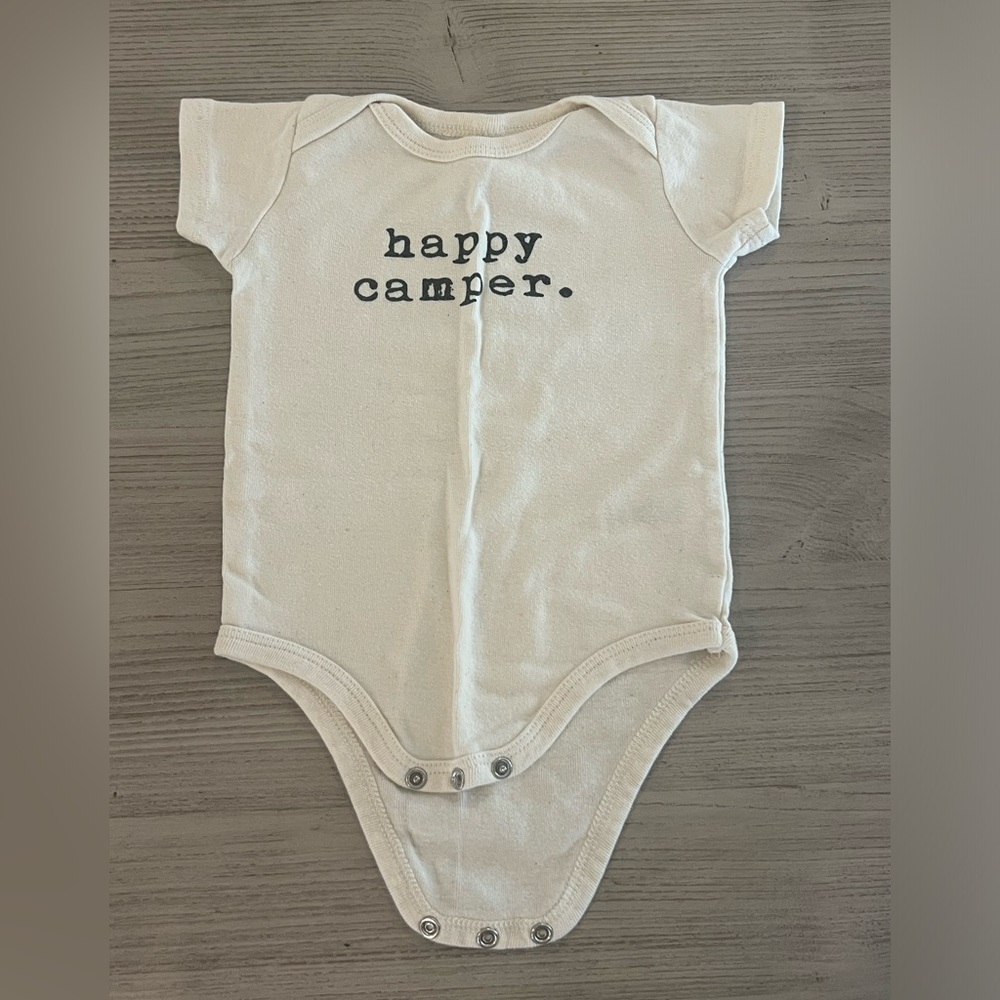 EUC ‘happy camper’ short-sleeved bodysuit